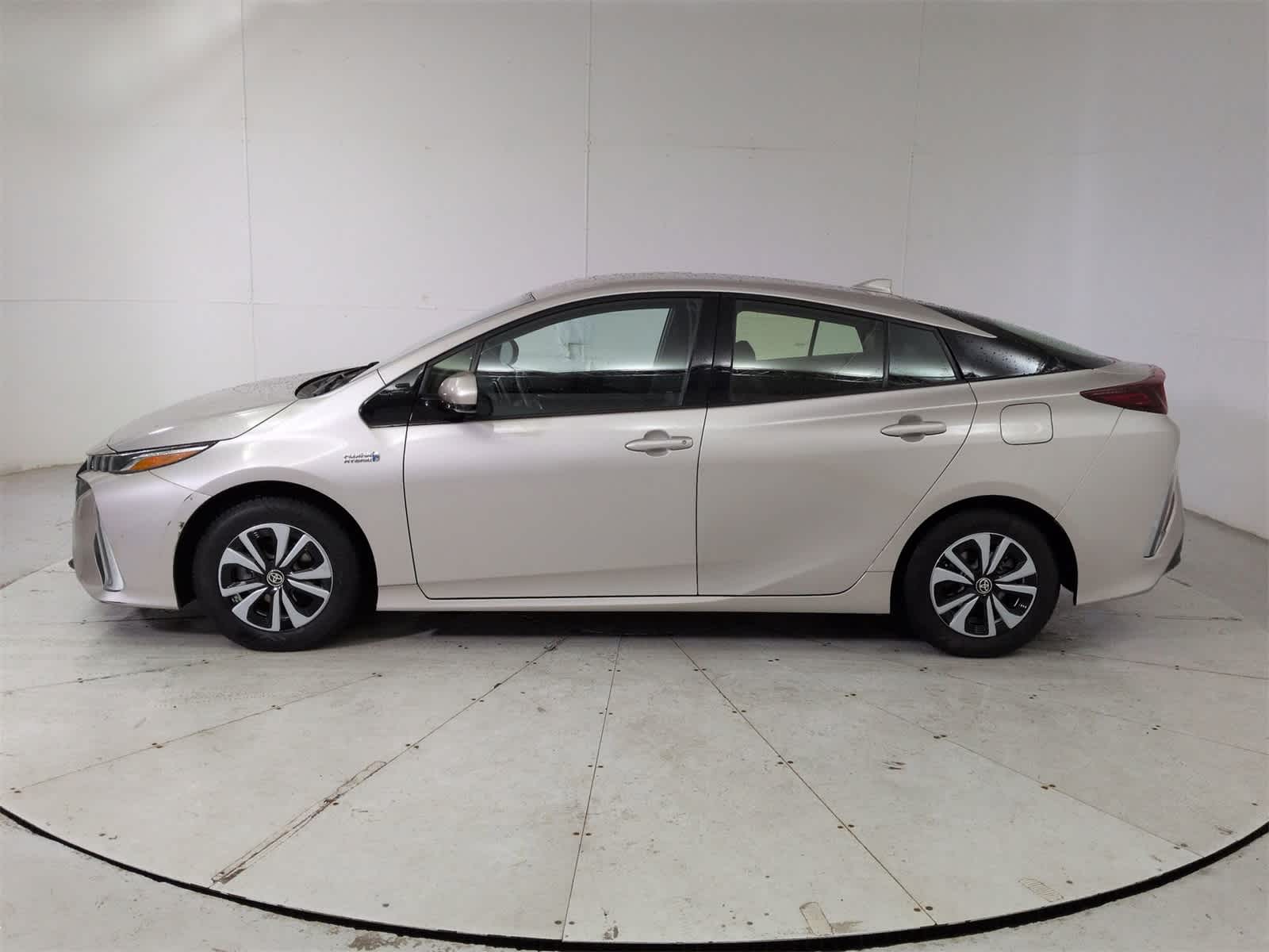 Thumbnail: 2019 Toyota Prius Prime - 3