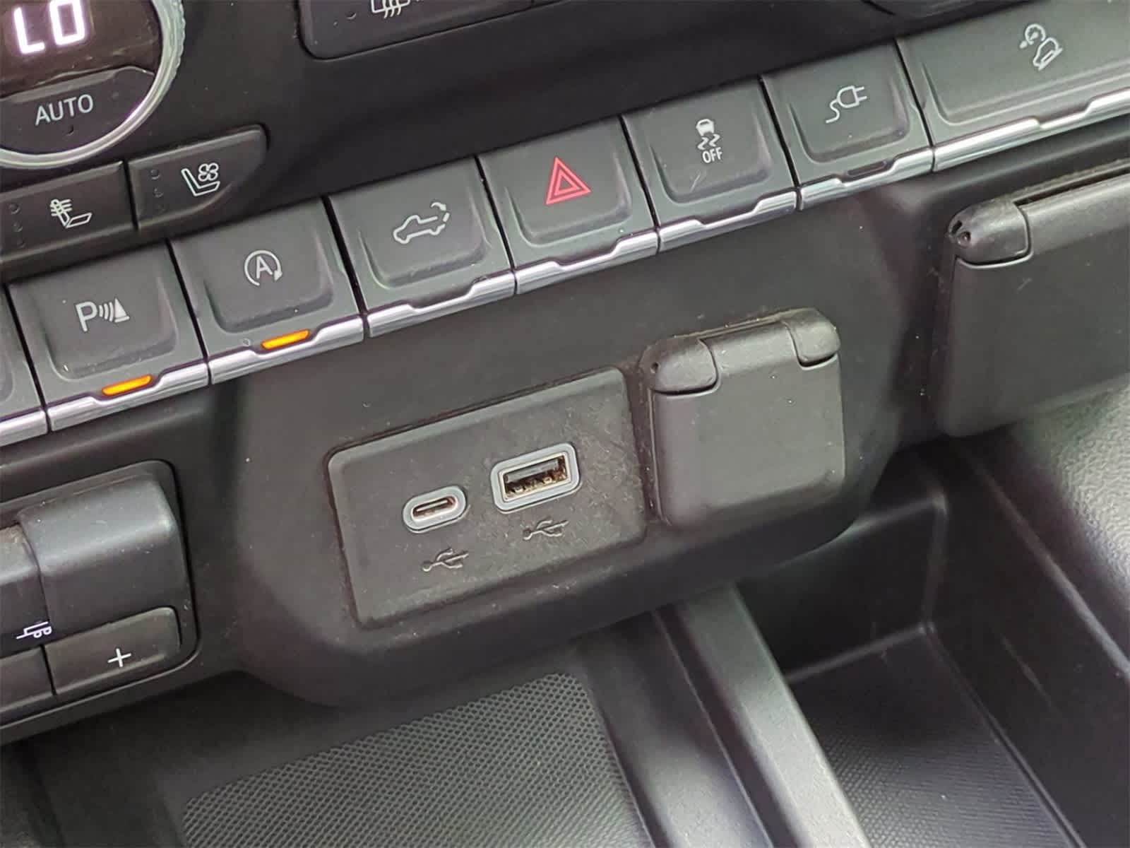 Thumbnail: 2019 GMC Sierra 1500 - 32