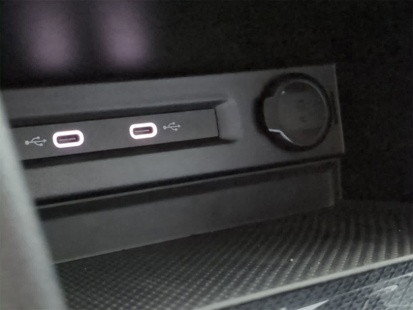 Thumbnail: 2025 Volkswagen Taos - 33