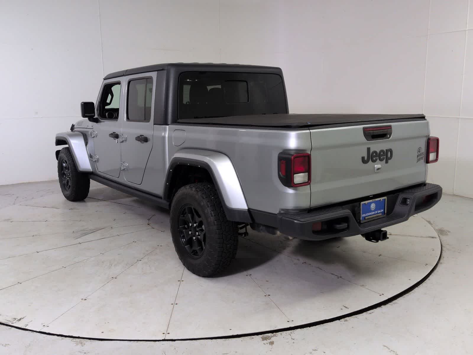 Thumbnail: 2021 Jeep Gladiator - 4