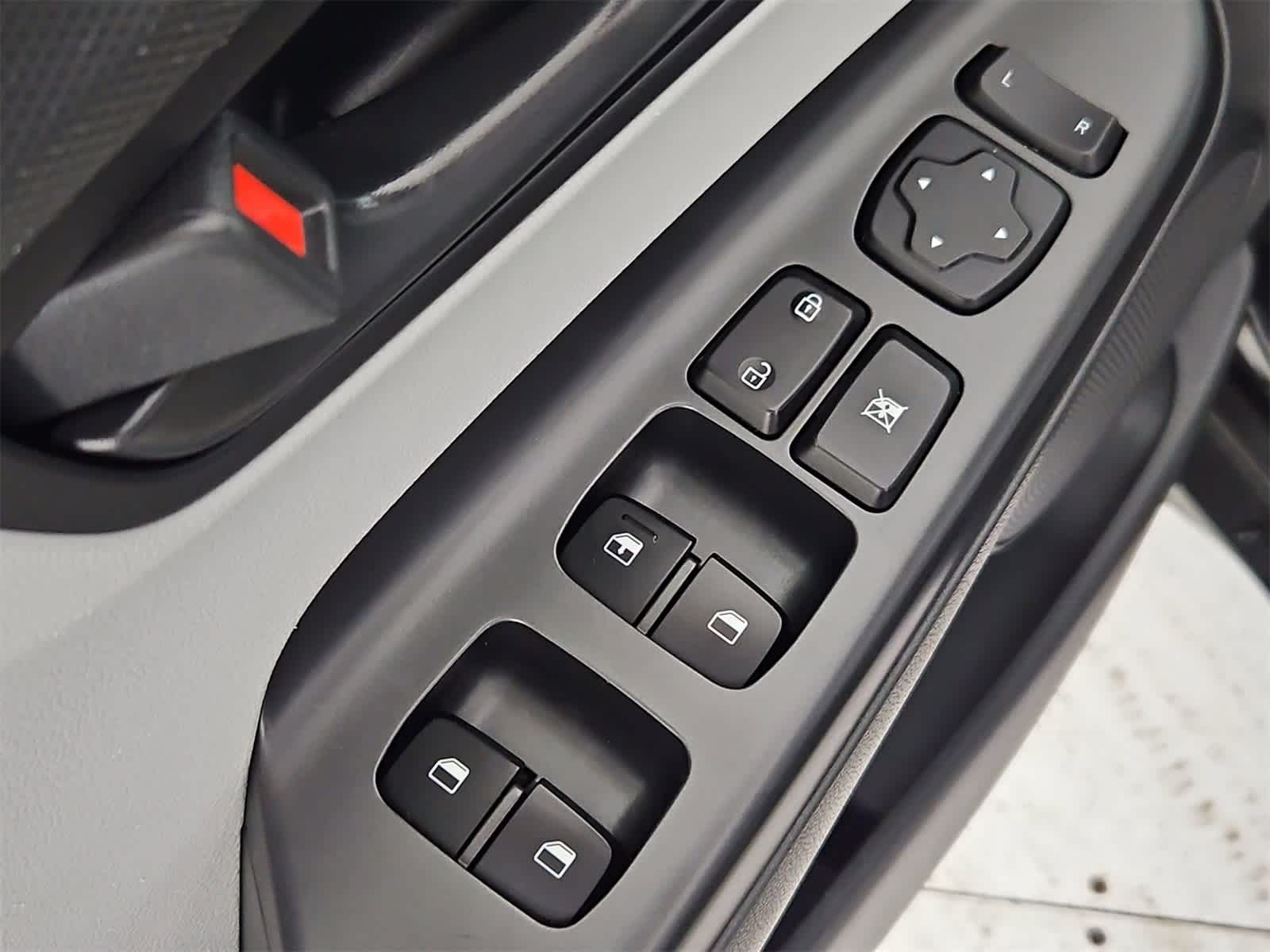 Thumbnail: 2022 Hyundai Kona - 17