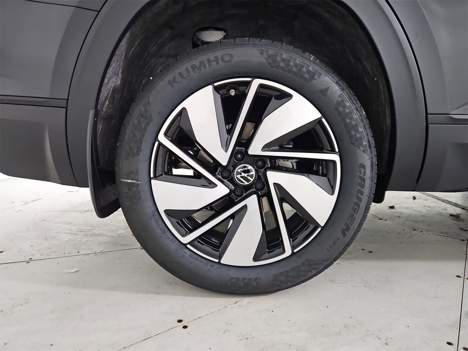 Thumbnail: 2026 Volkswagen Atlas - 13