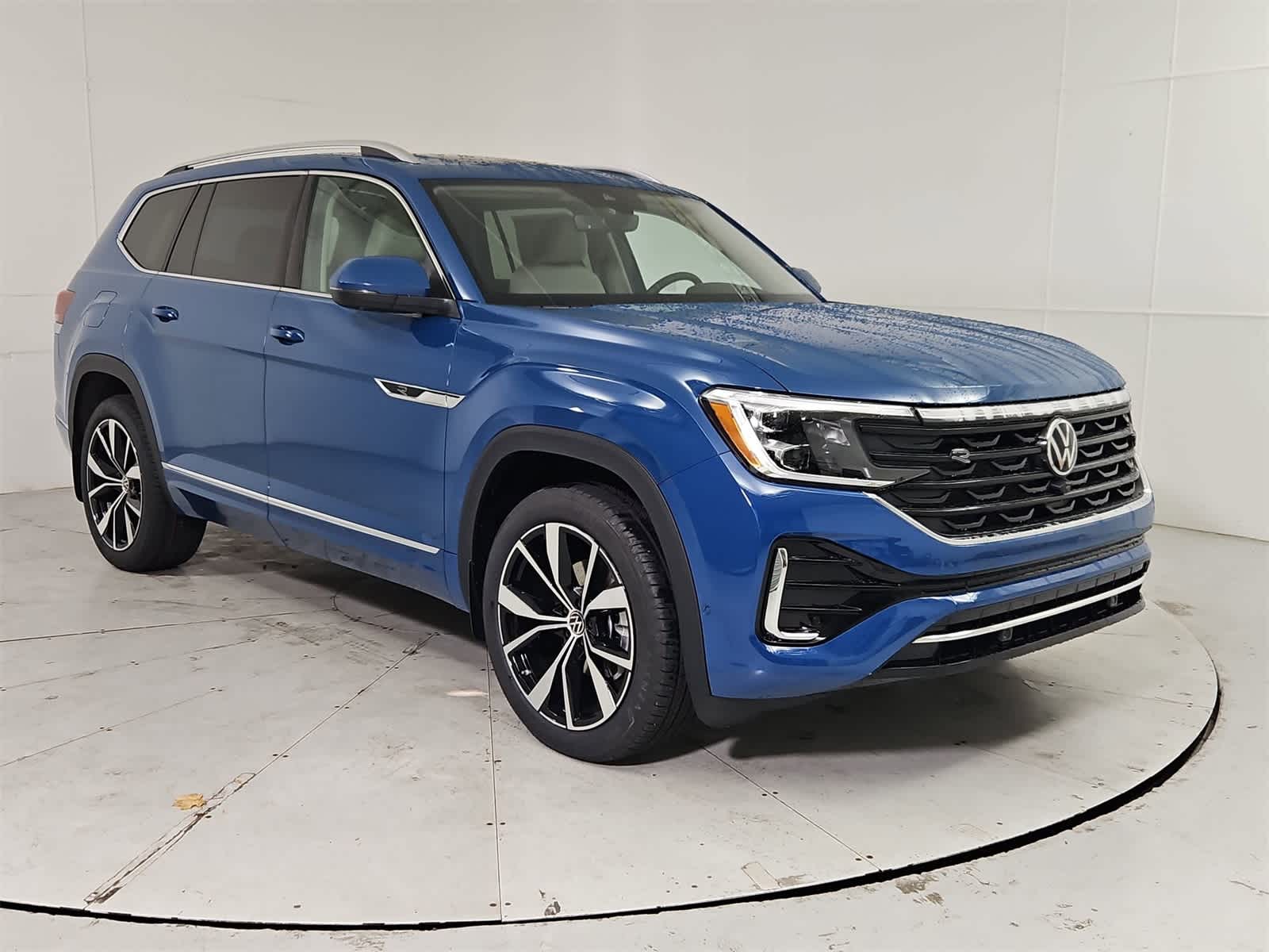 Thumbnail: 2026 Volkswagen Atlas - 8