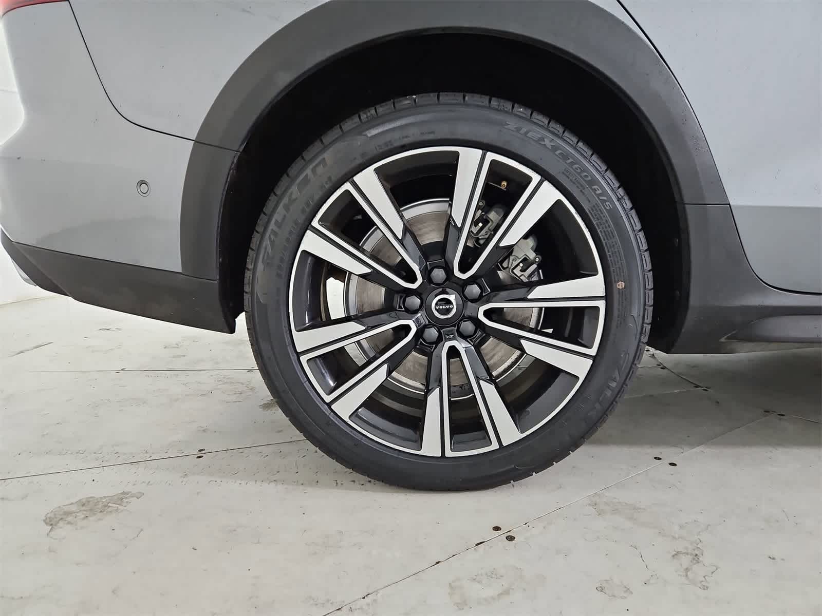 Thumbnail: 2021 Volvo S60 - 13