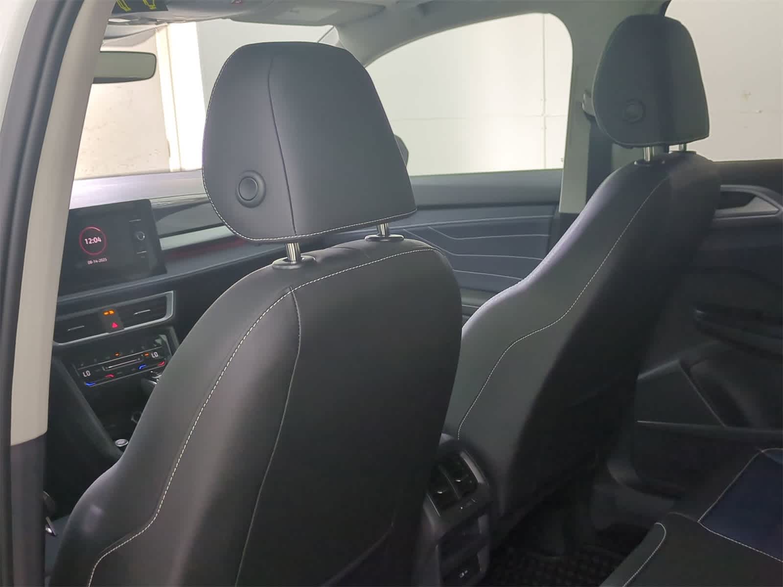 Thumbnail: 2025 Volkswagen Taos - 18