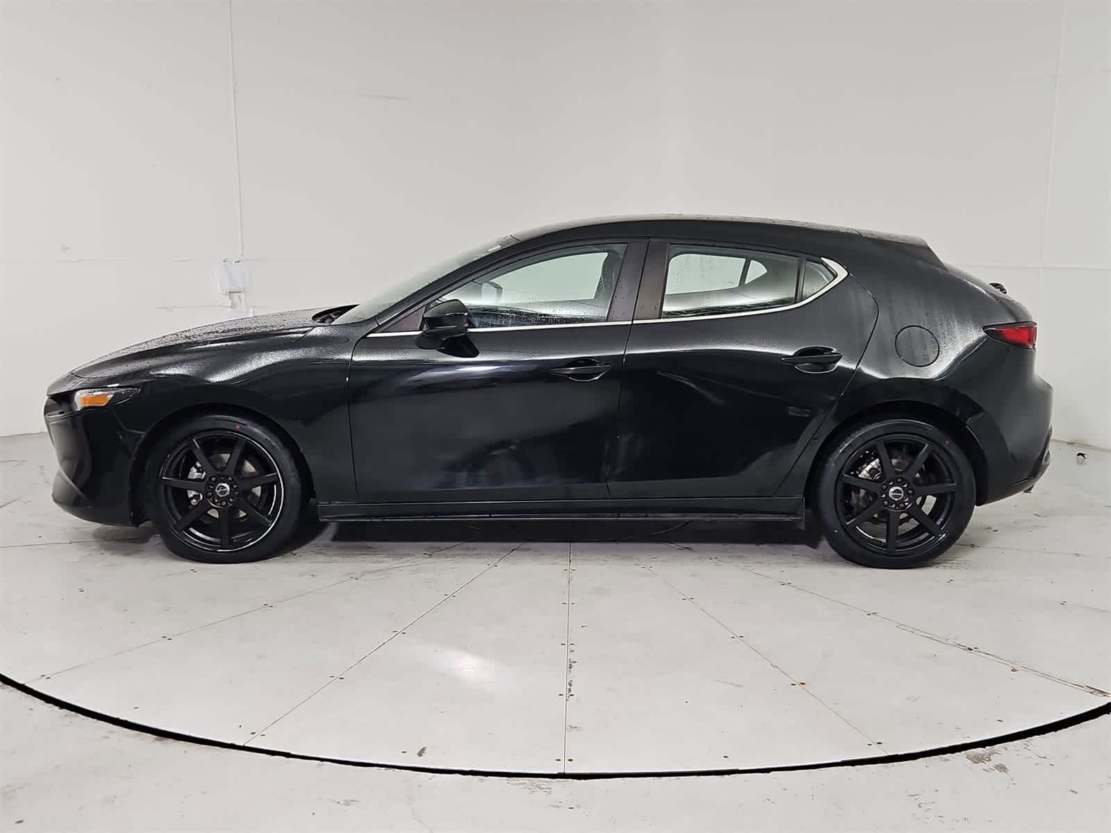 Thumbnail: 2019 Mazda Mazda3 - 3