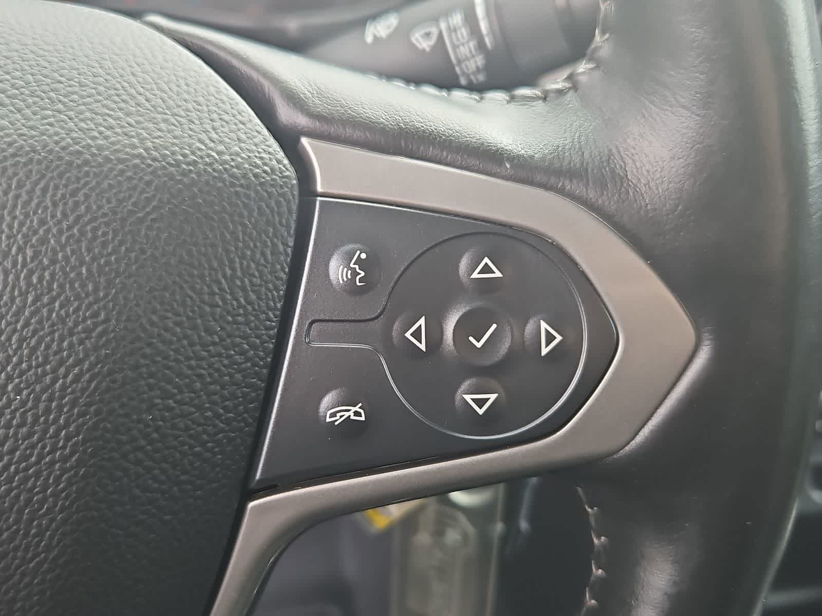 Thumbnail: 2022 Chevrolet Colorado - 24