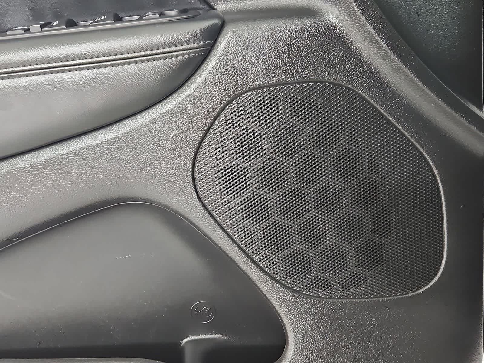 Thumbnail: 2019 Jeep Grand Cherokee - 29