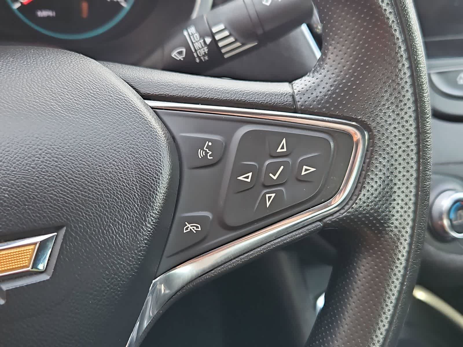 Thumbnail: 2021 Chevrolet Malibu - 25