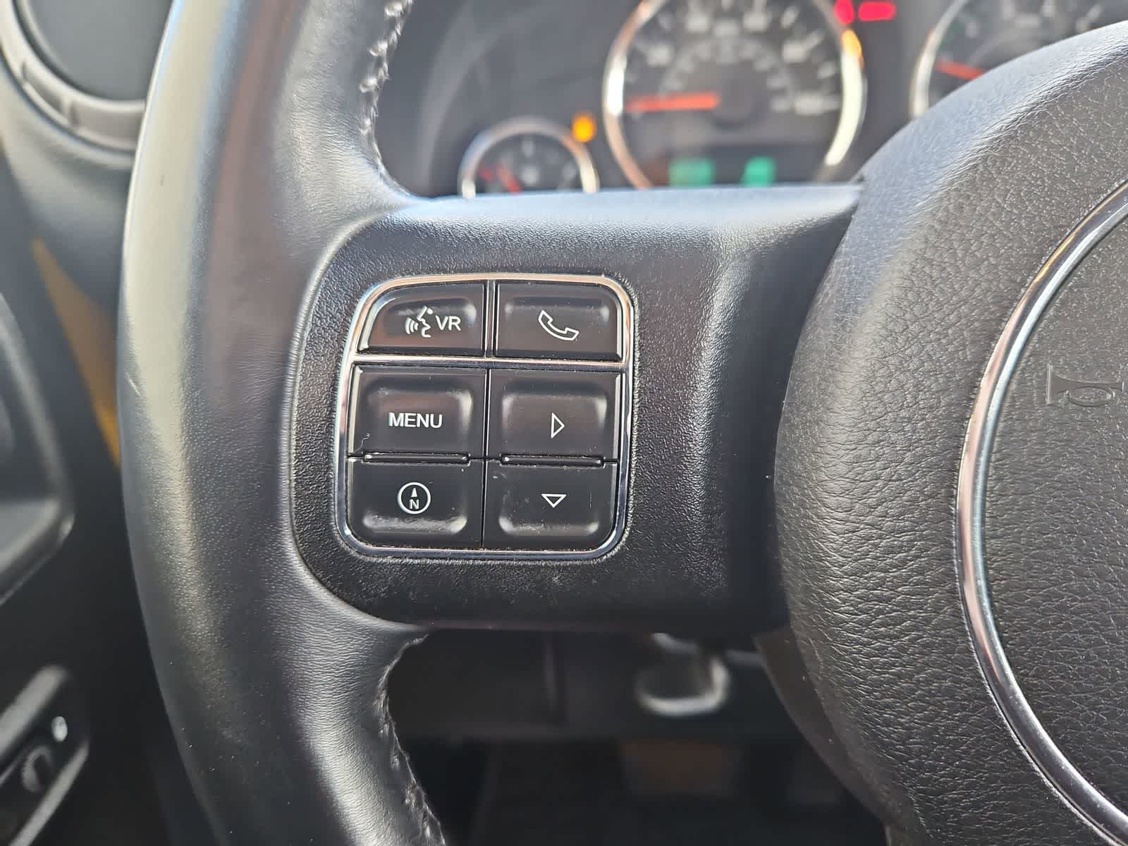 Thumbnail: 2015 Jeep Wrangler - 23