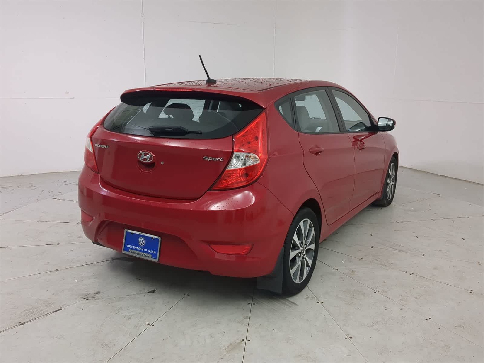 Thumbnail: 2015 Hyundai Accent - 6