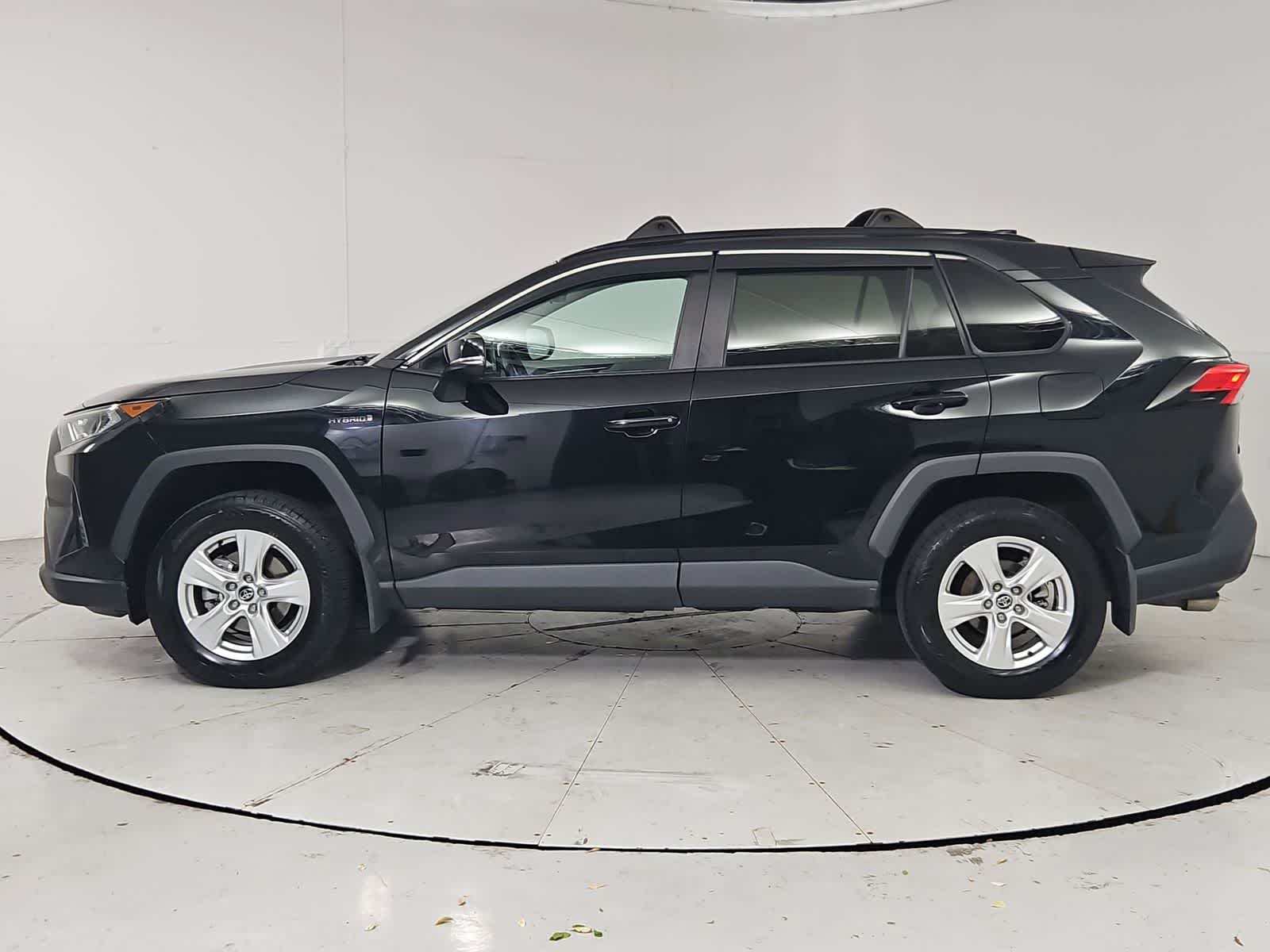 Thumbnail: 2020 Toyota RAV4 - 3