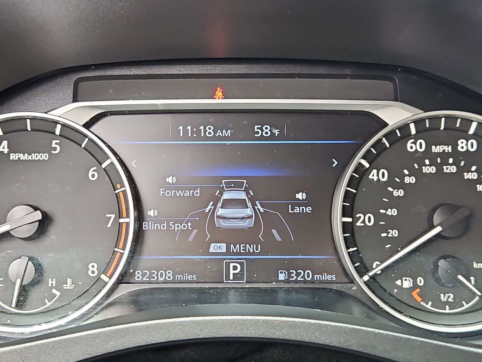 Thumbnail: 2021 Nissan Altima - 32
