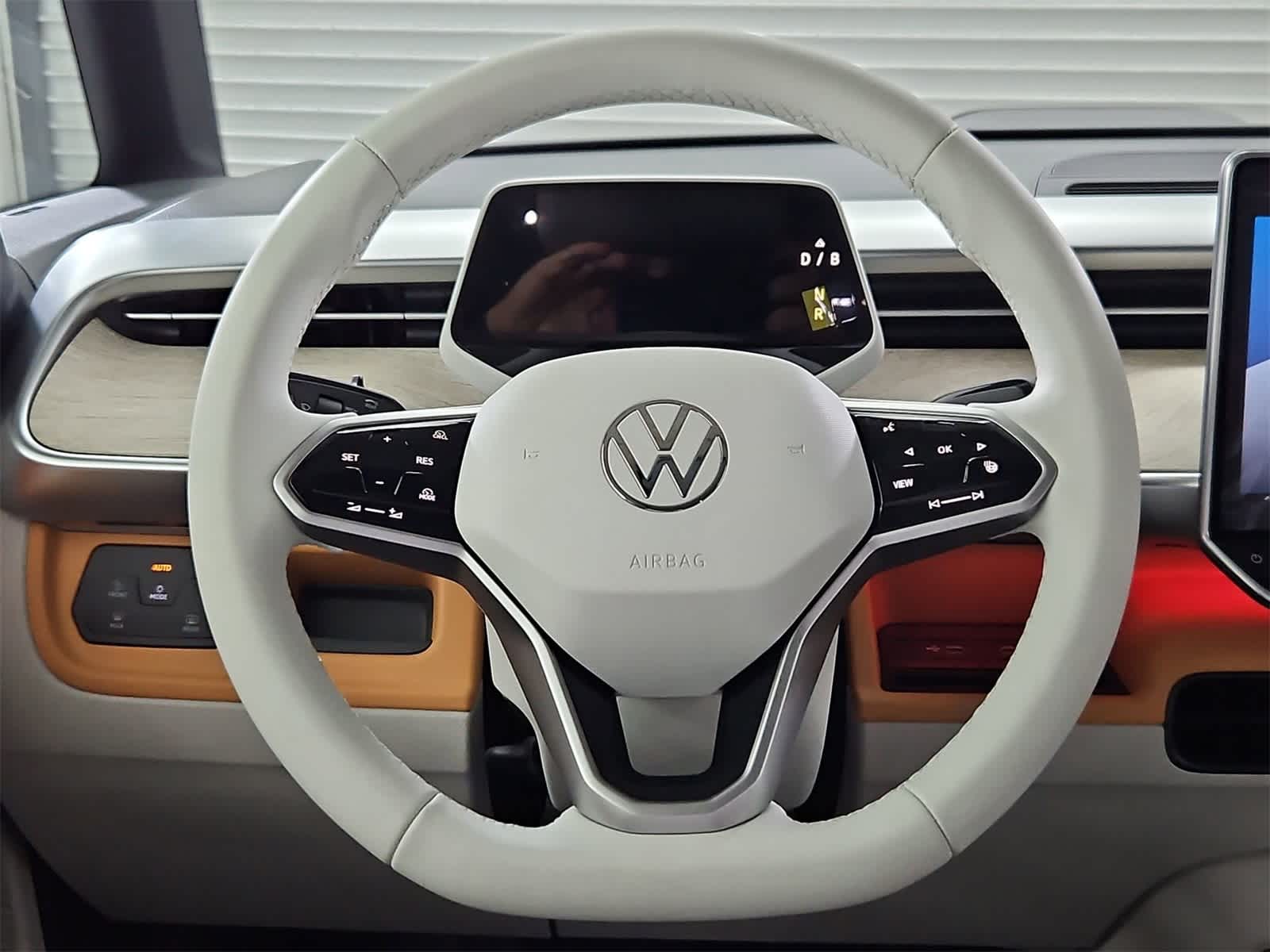 Thumbnail: 2025 Volkswagen ID.Buzz - 24