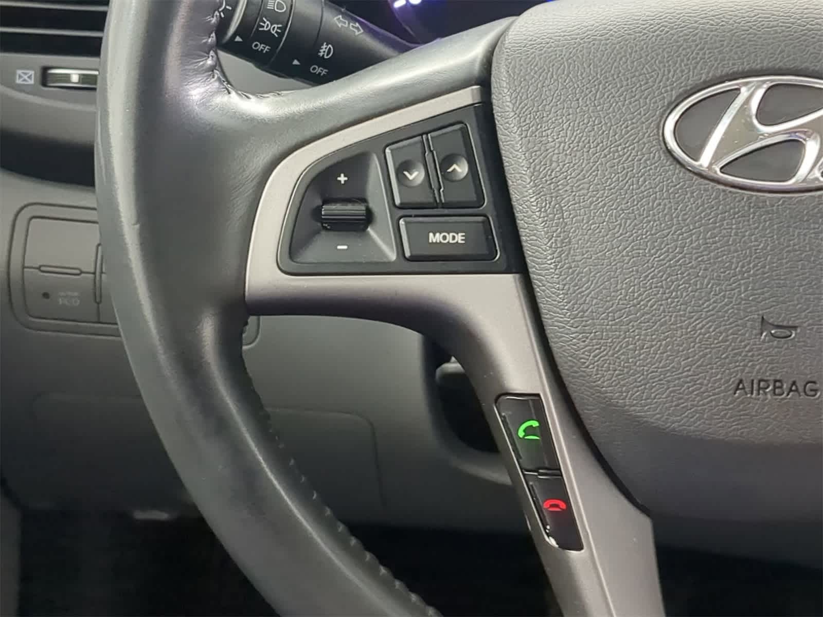 Thumbnail: 2015 Hyundai Accent - 22