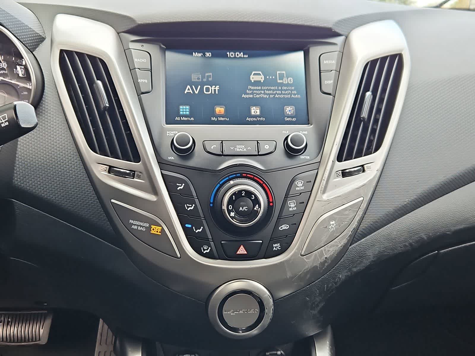 Thumbnail: 2017 Hyundai Veloster - 27