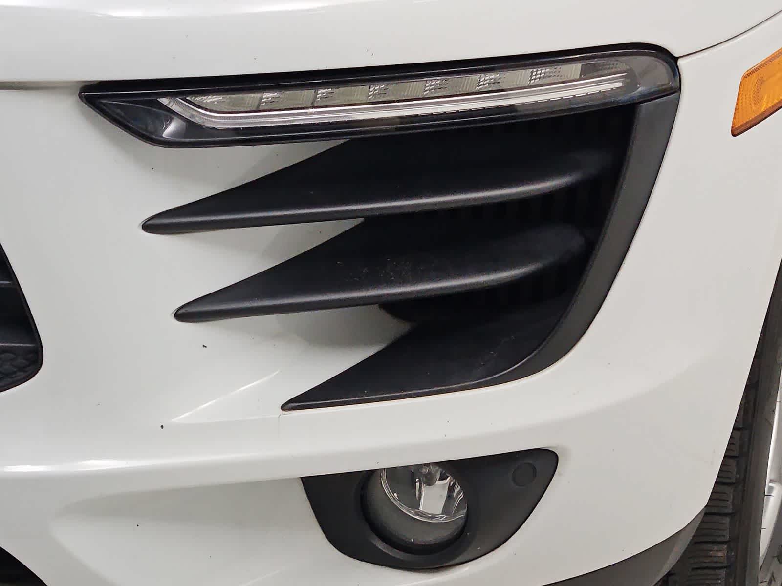 Thumbnail: 2016 Porsche Macan - 10