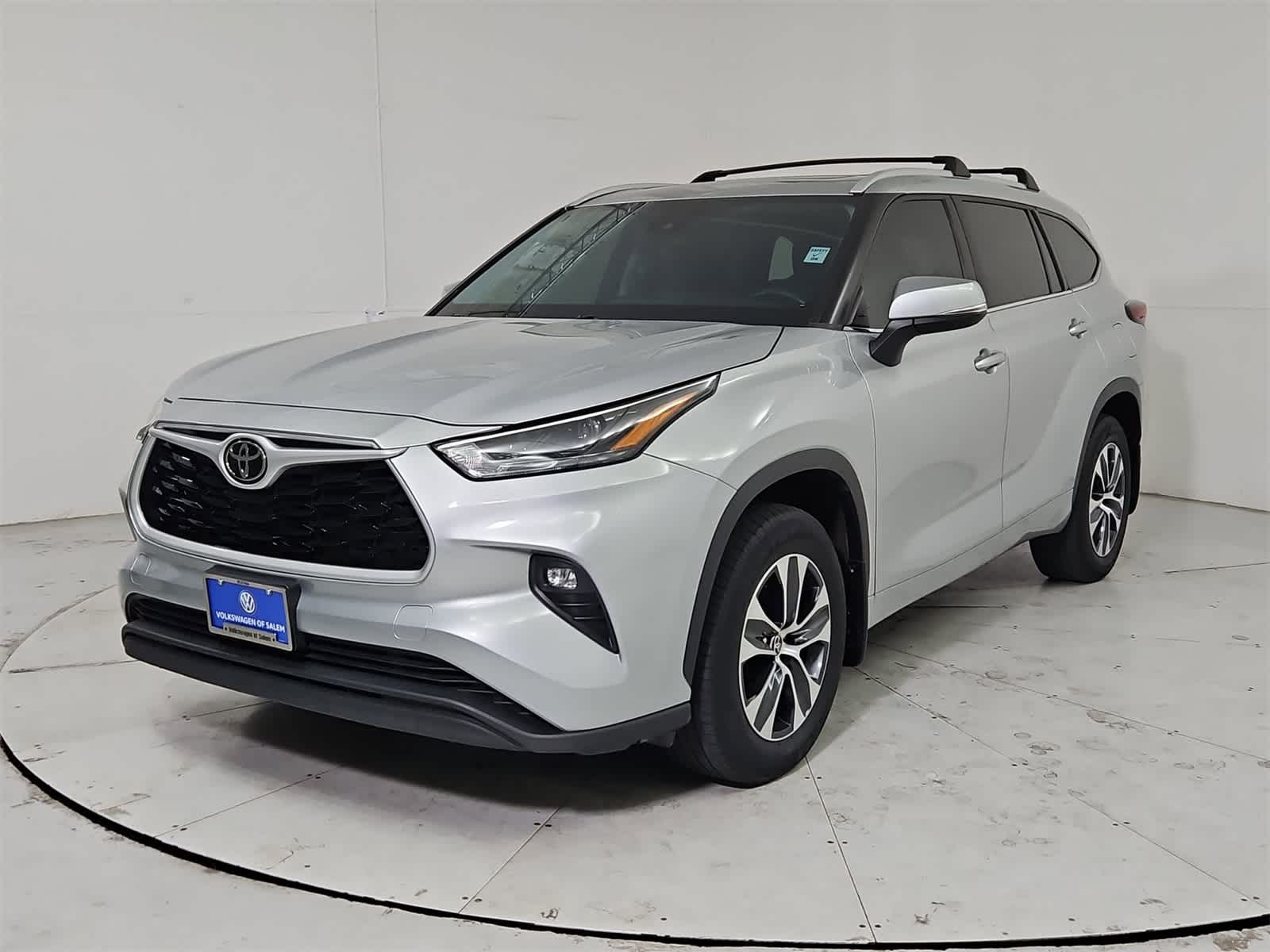 2022 Toyota Highlander XLE's photo