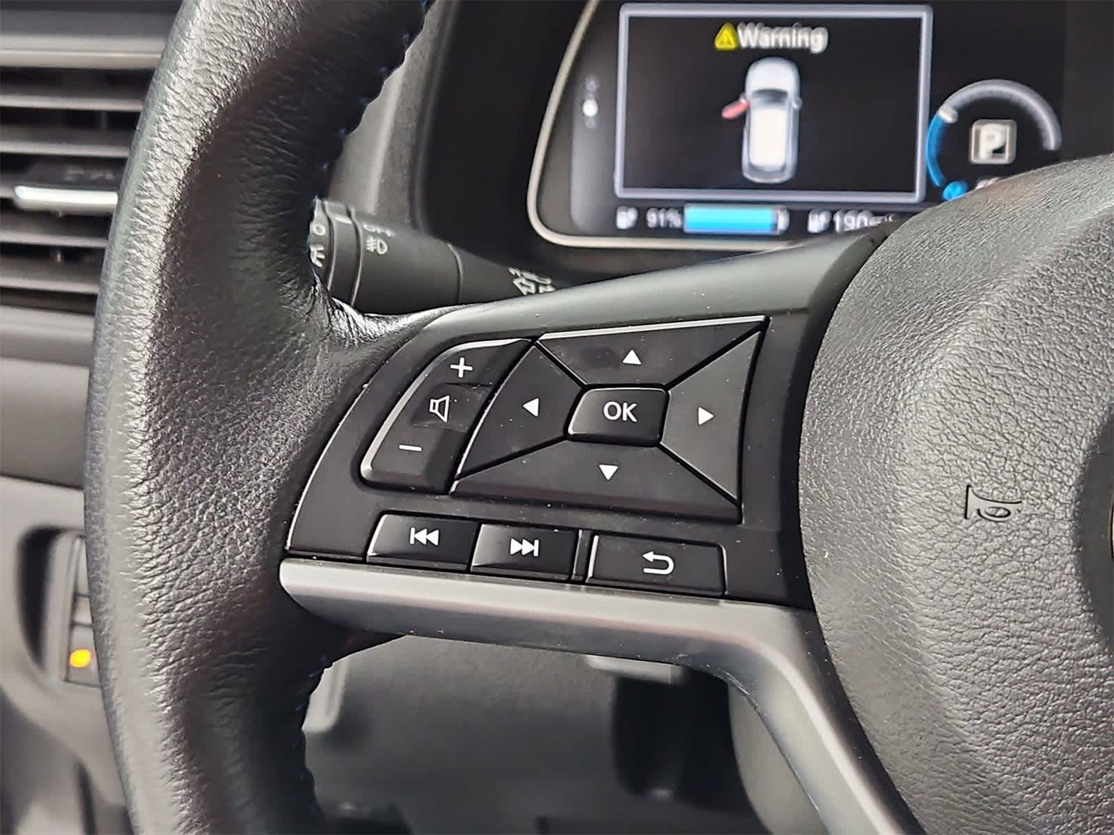 Thumbnail: 2024 Nissan Leaf - 22