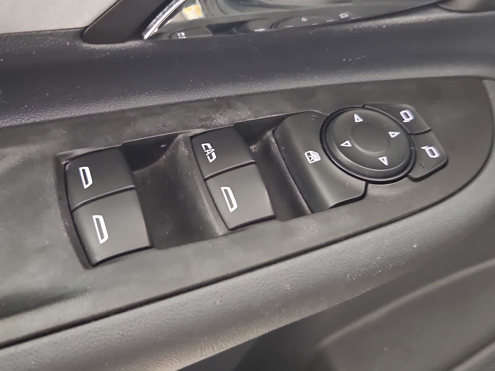 Thumbnail: 2020 Chevrolet Bolt EV - 17