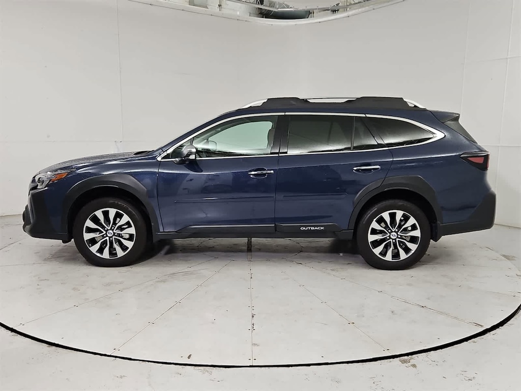 Used 2023 Subaru Outback Touring SUV