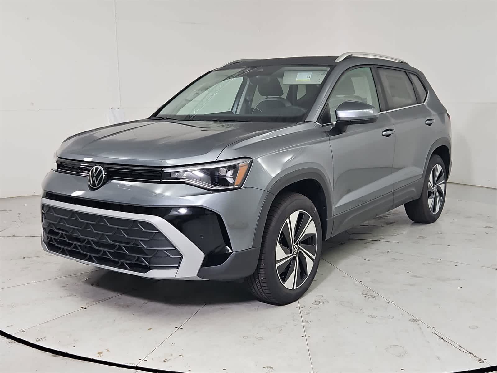 Thumbnail: 2025 Volkswagen Taos - 1