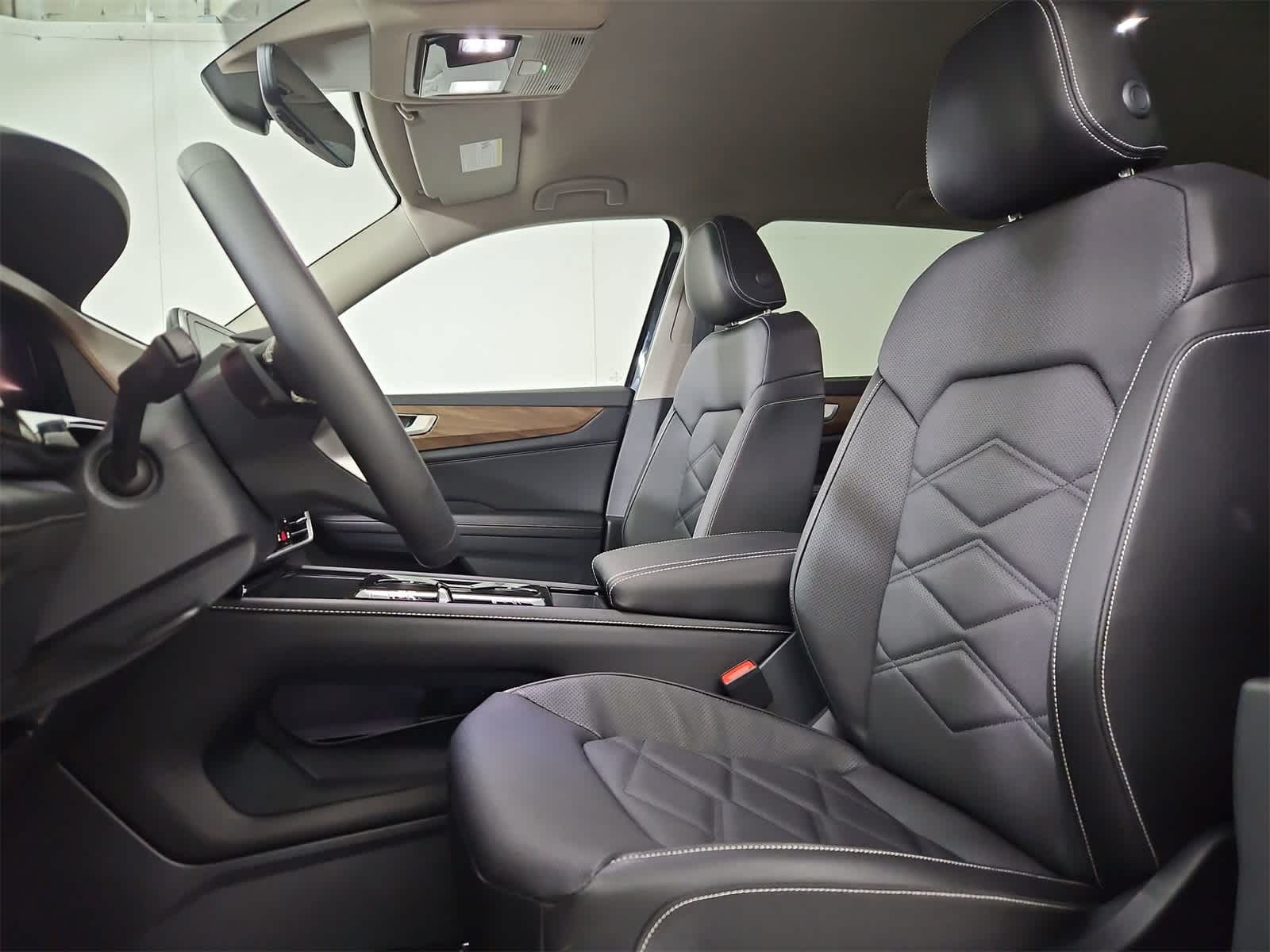 Thumbnail: 2026 Volkswagen Atlas - 16