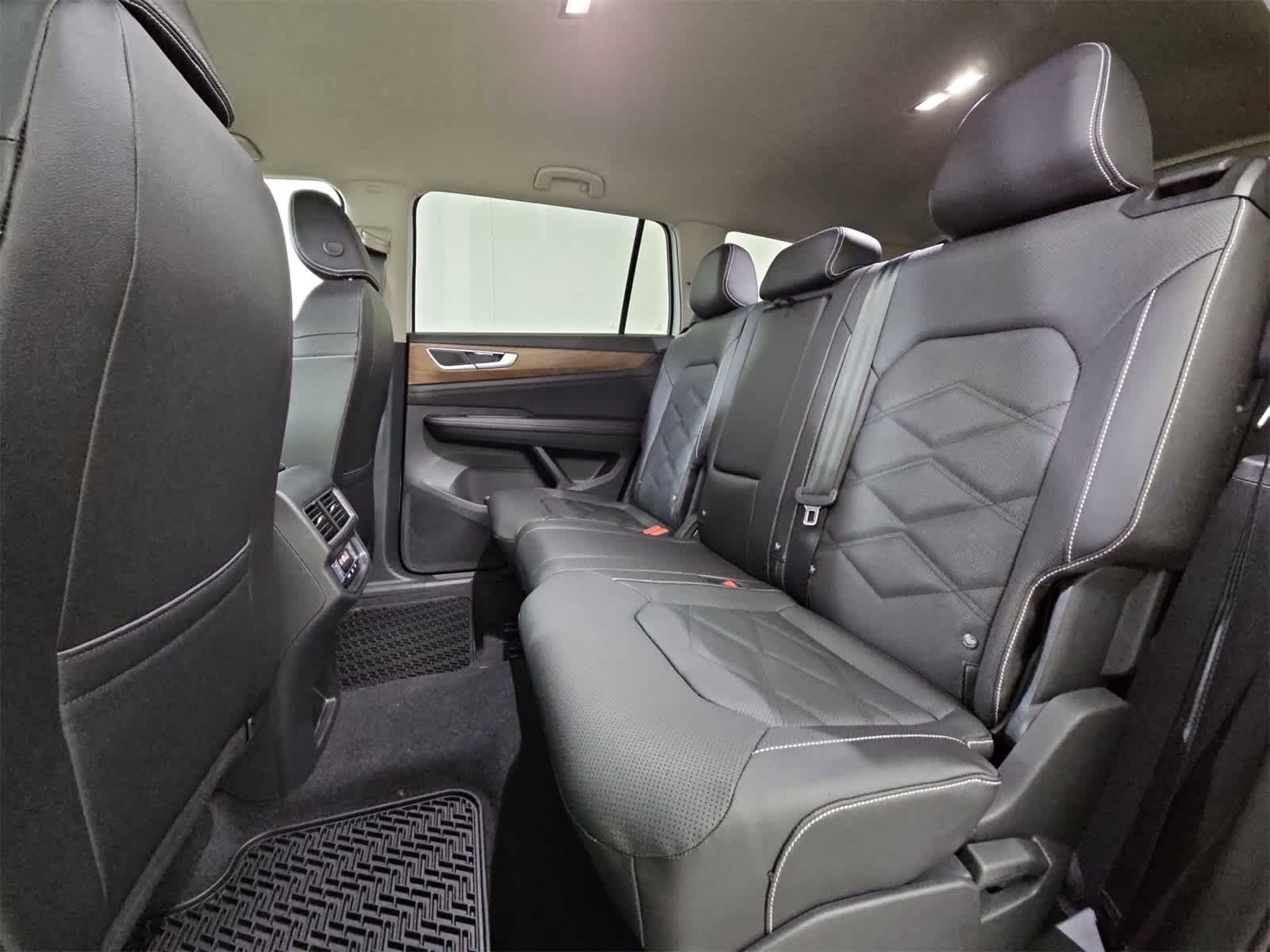 Thumbnail: 2026 Volkswagen Atlas - 19