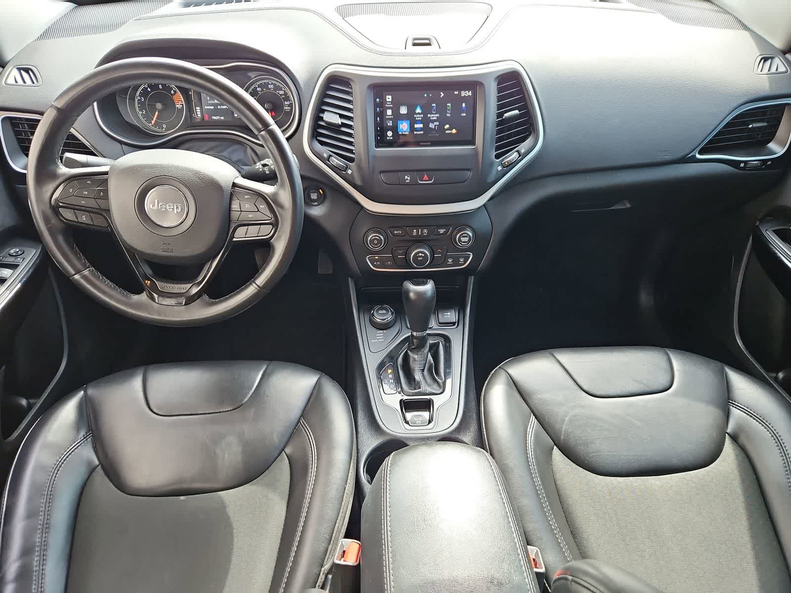 Thumbnail: 2019 Jeep Cherokee - 15