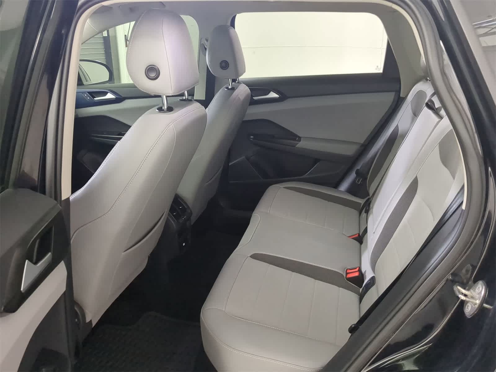 Thumbnail: 2023 Volkswagen Taos - 19