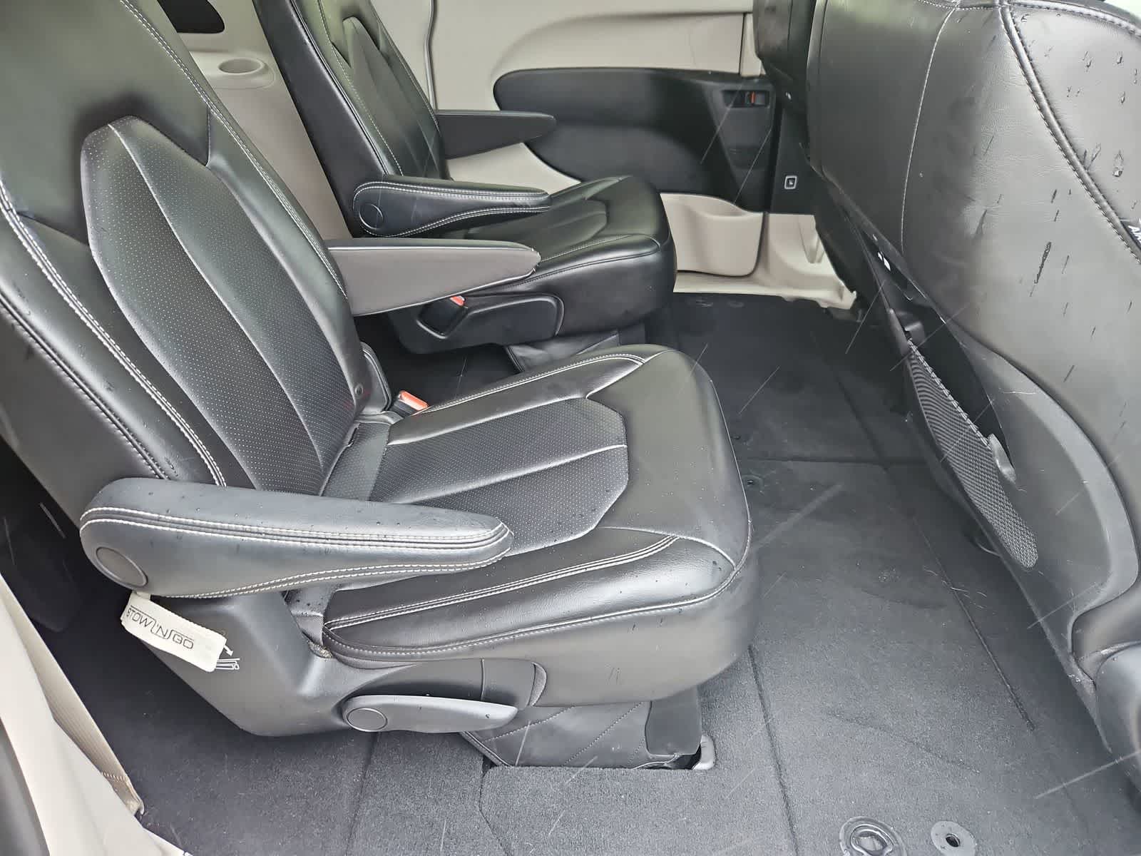 Thumbnail: 2023 Chrysler Pacifica - 20