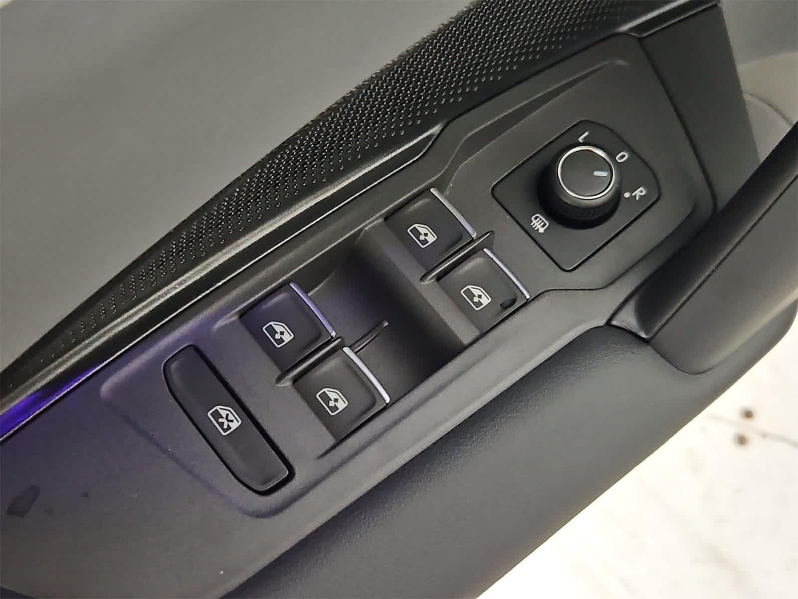 Thumbnail: 2026 Volkswagen Tiguan - 17