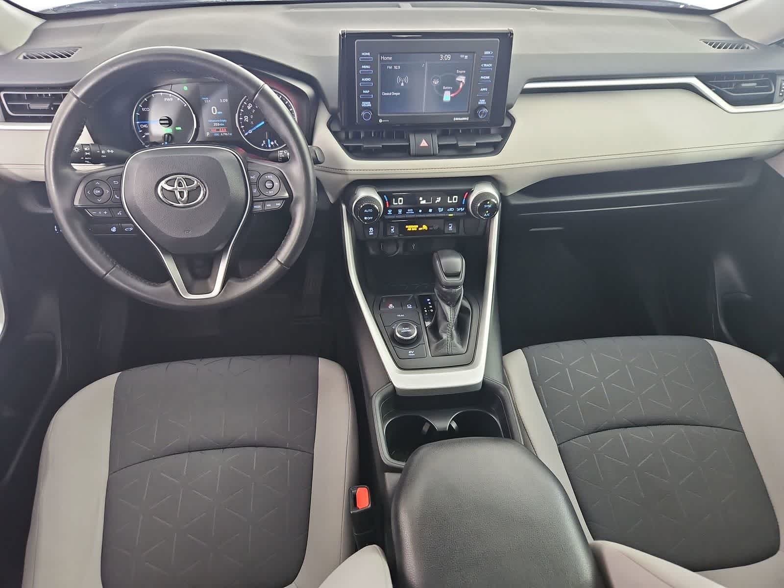 Thumbnail: 2020 Toyota RAV4 - 15