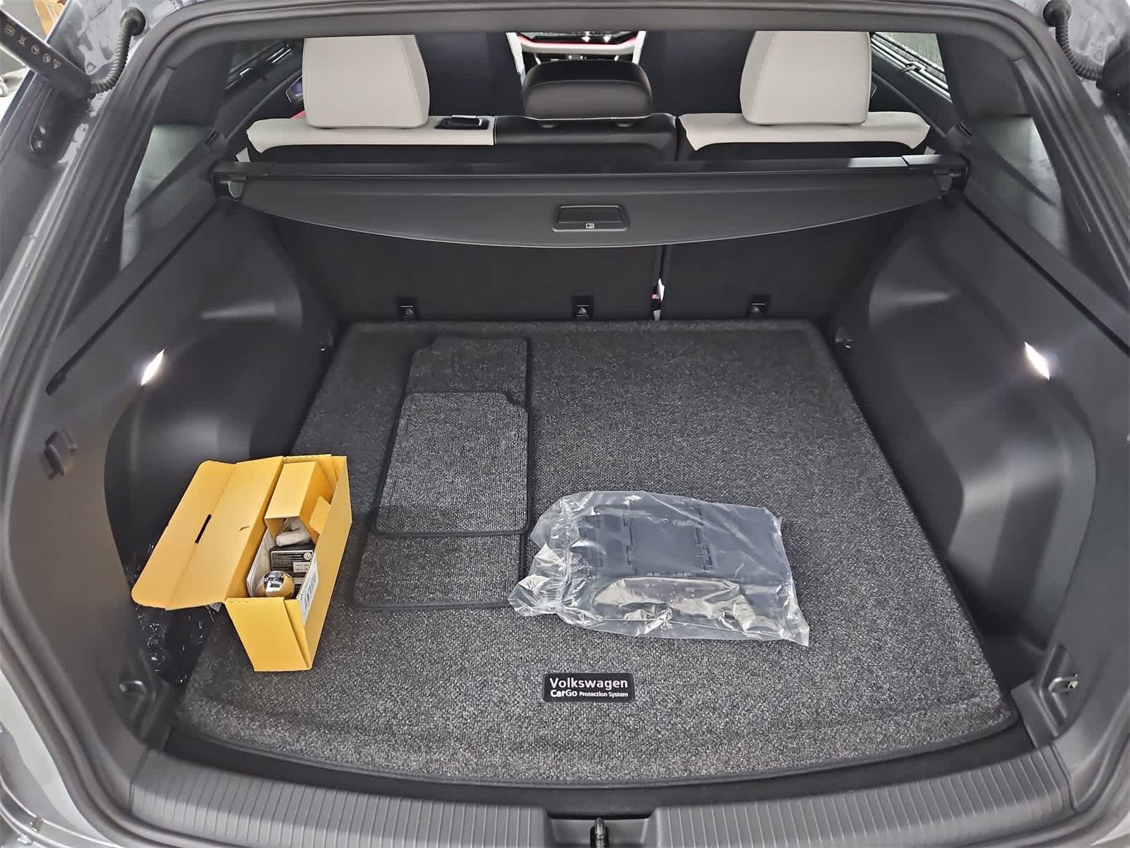 Thumbnail: 2025 Volkswagen Atlas - 36