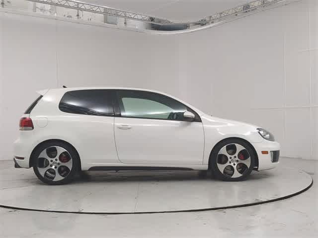 2010 Volkswagen Golf GTI 6