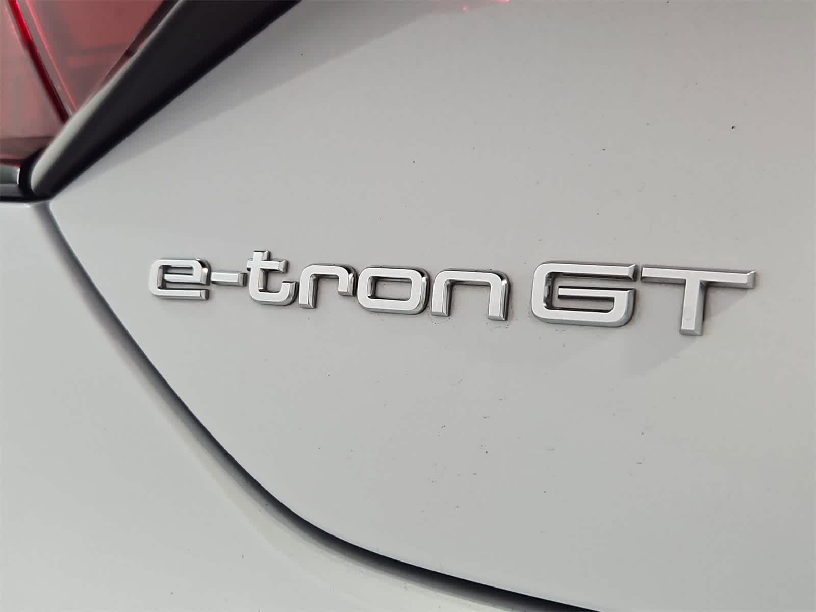 Thumbnail: 2023 Audi e-tron GT - 12