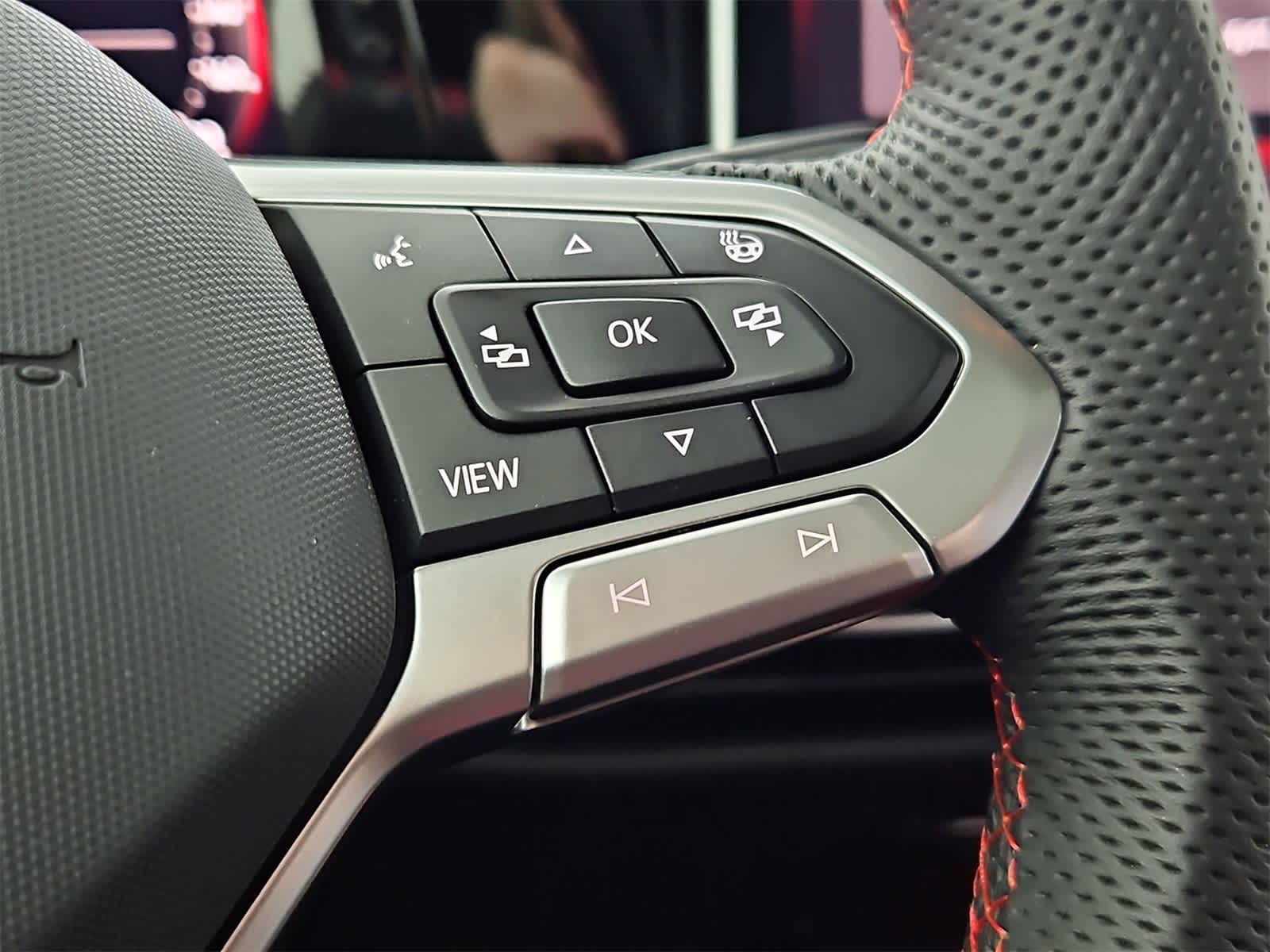 Thumbnail: 2025 Volkswagen Golf - 26