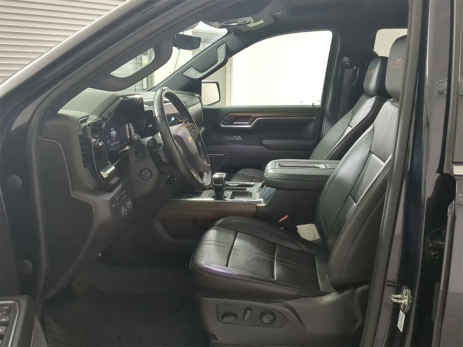 Thumbnail: 2022 Chevrolet Silverado 1500 - 15