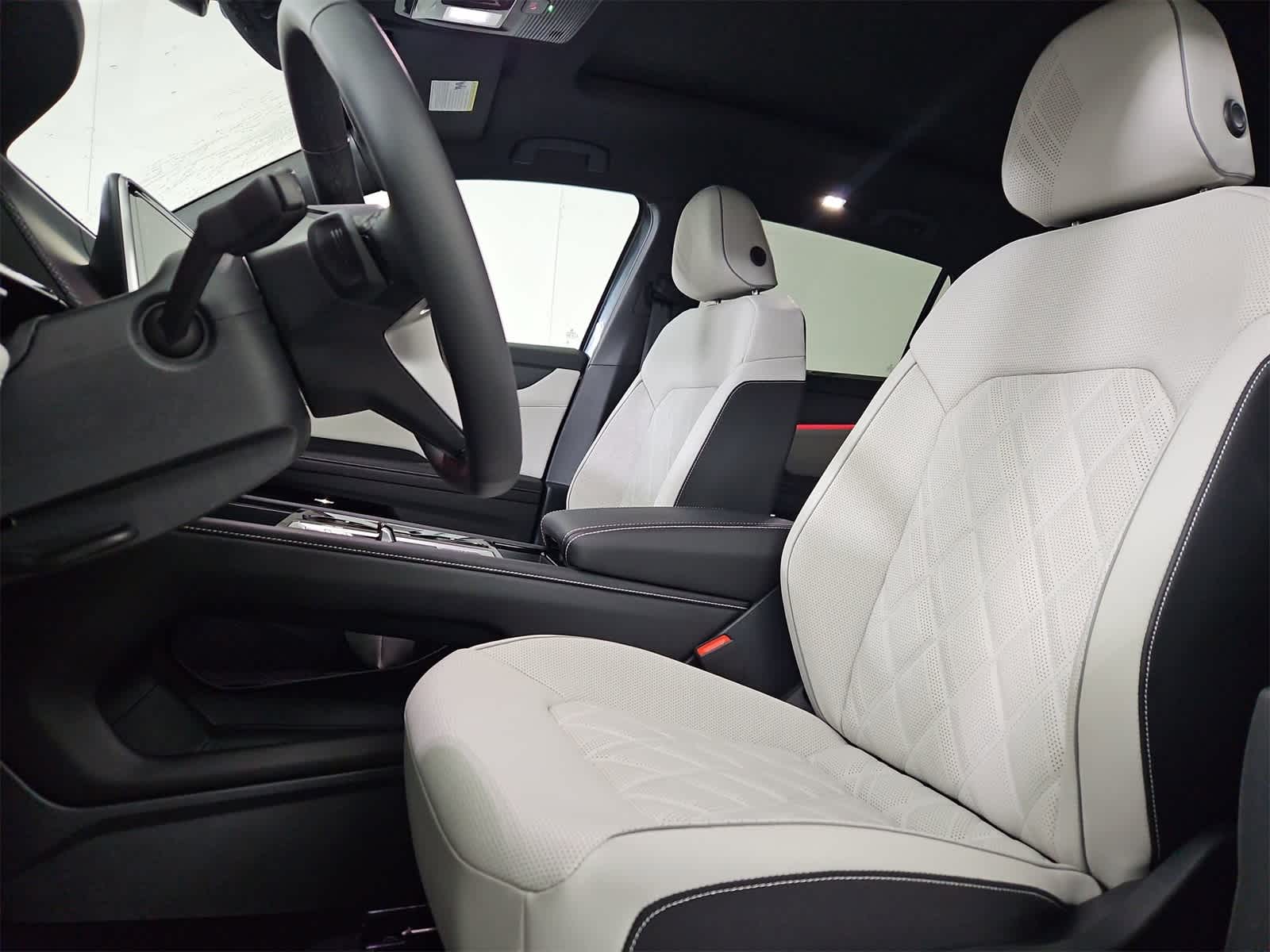 Thumbnail: 2025 Volkswagen Atlas - 16