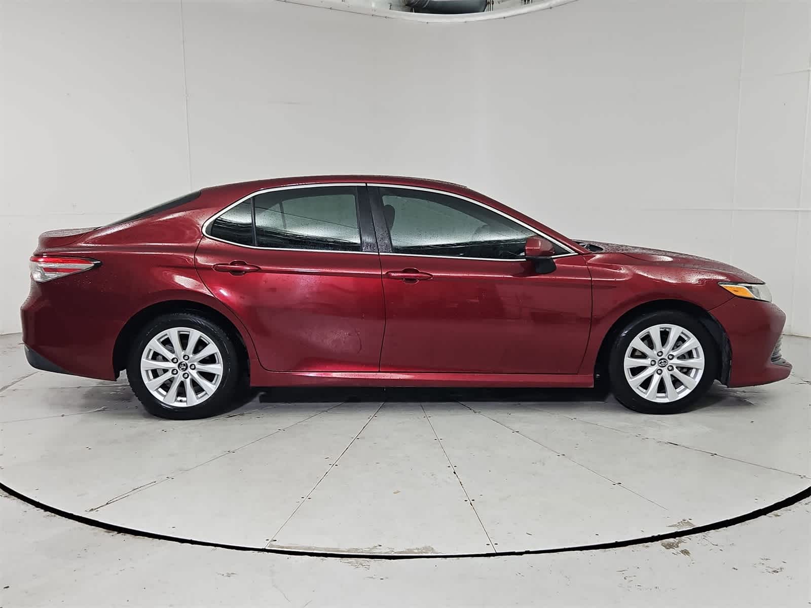 Thumbnail: 2018 Toyota Camry - 7