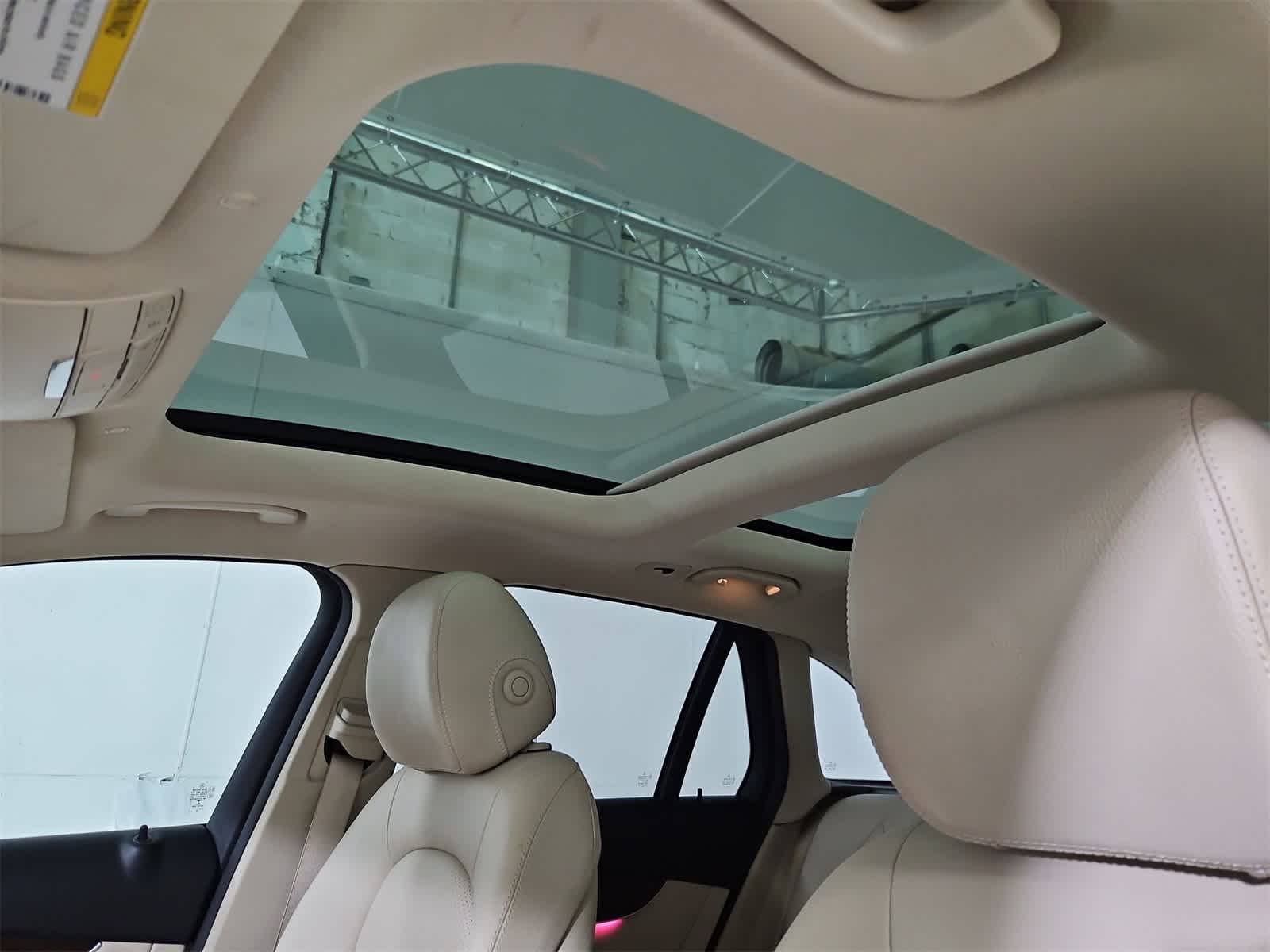 Thumbnail: 2022 Mercedes-Benz GLC - 19