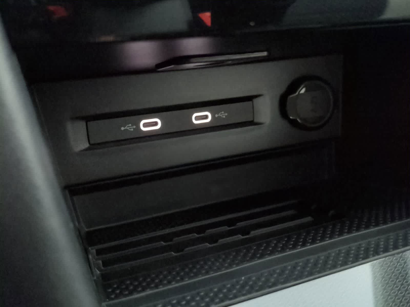 Thumbnail: 2025 Volkswagen Taos - 33