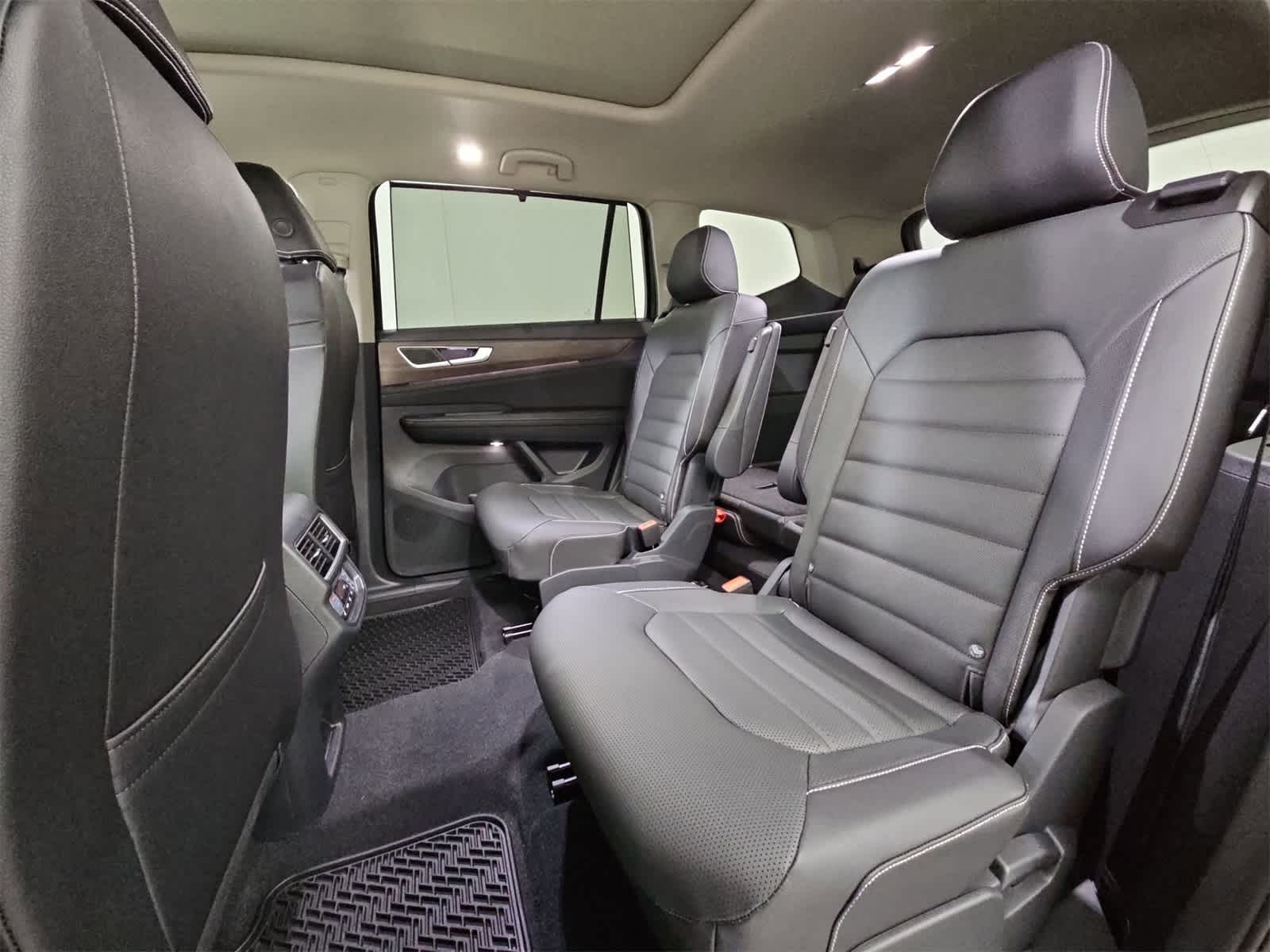 Thumbnail: 2026 Volkswagen Atlas - 20