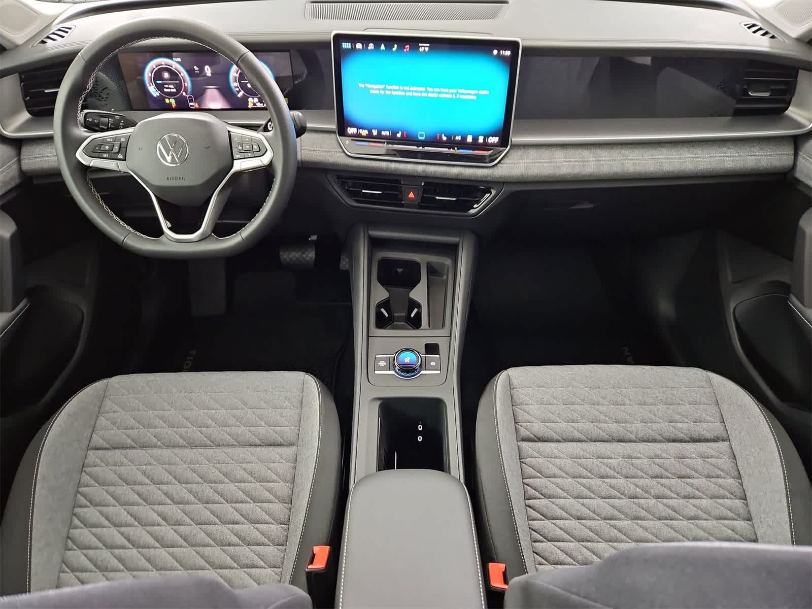 Thumbnail: 2025 Volkswagen Tiguan - 15