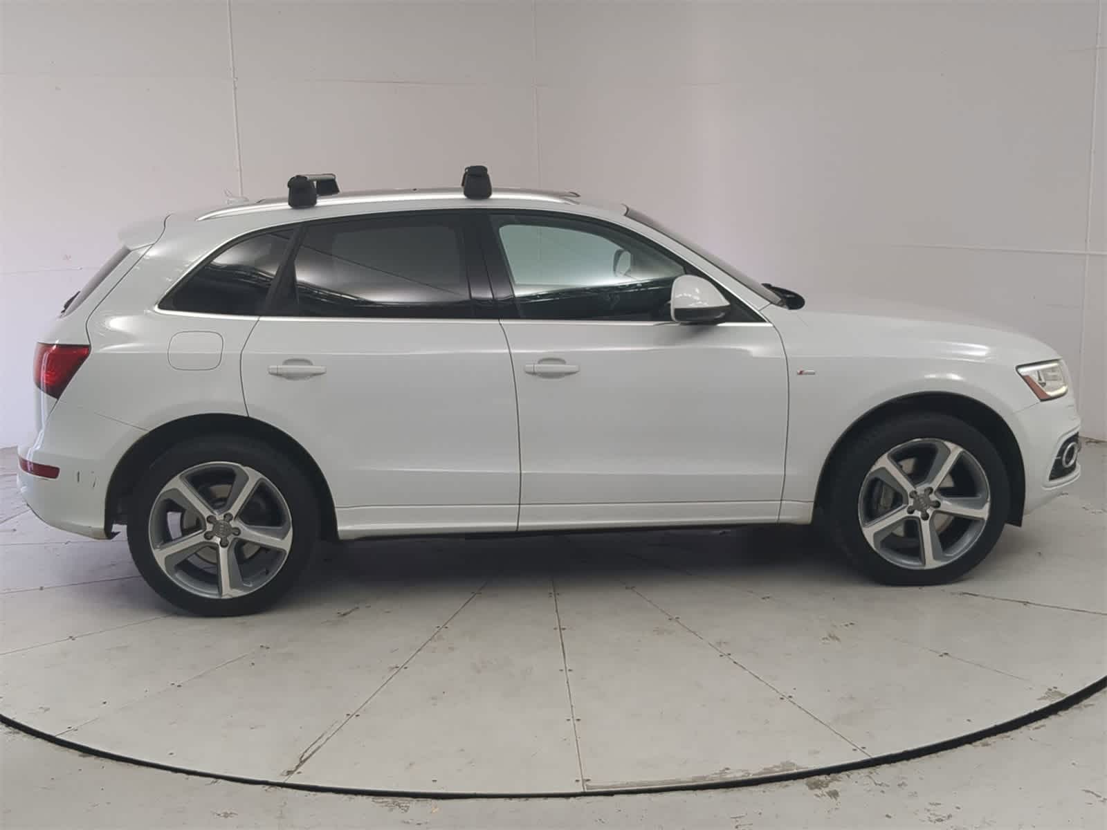Thumbnail: 2014 Audi Q5 - 7