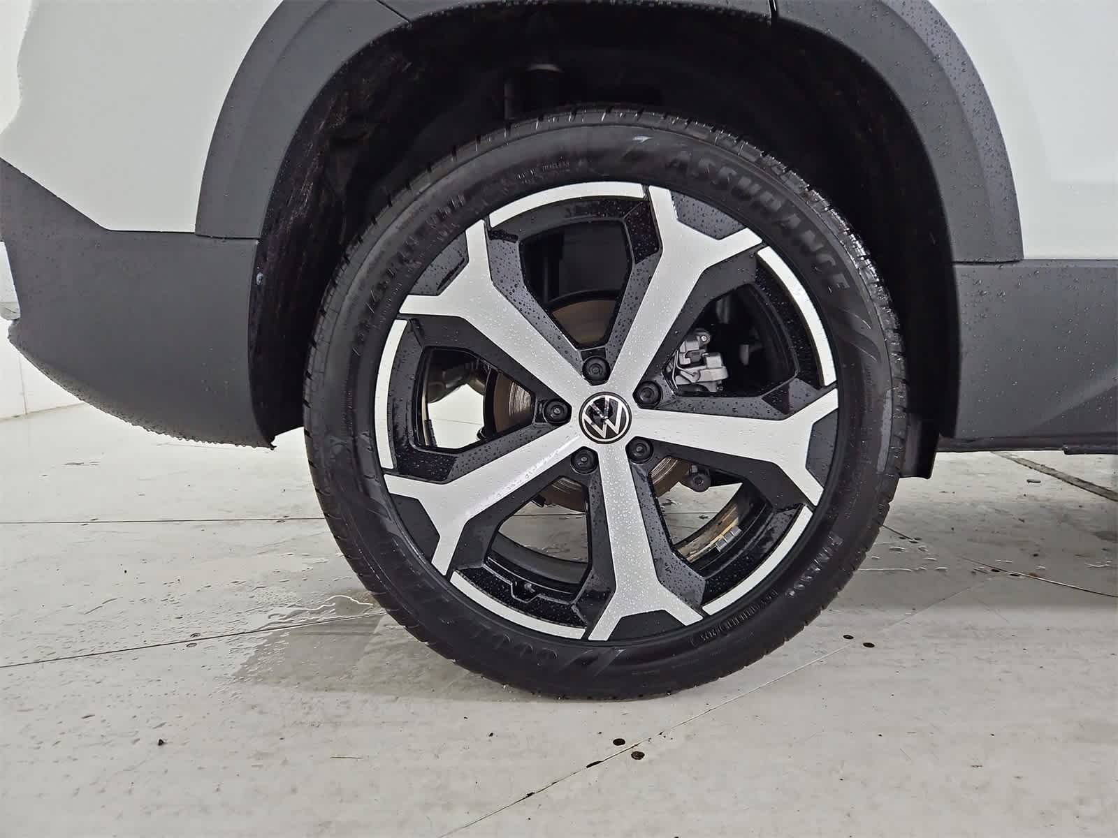 Thumbnail: 2026 Volkswagen Taos - 13