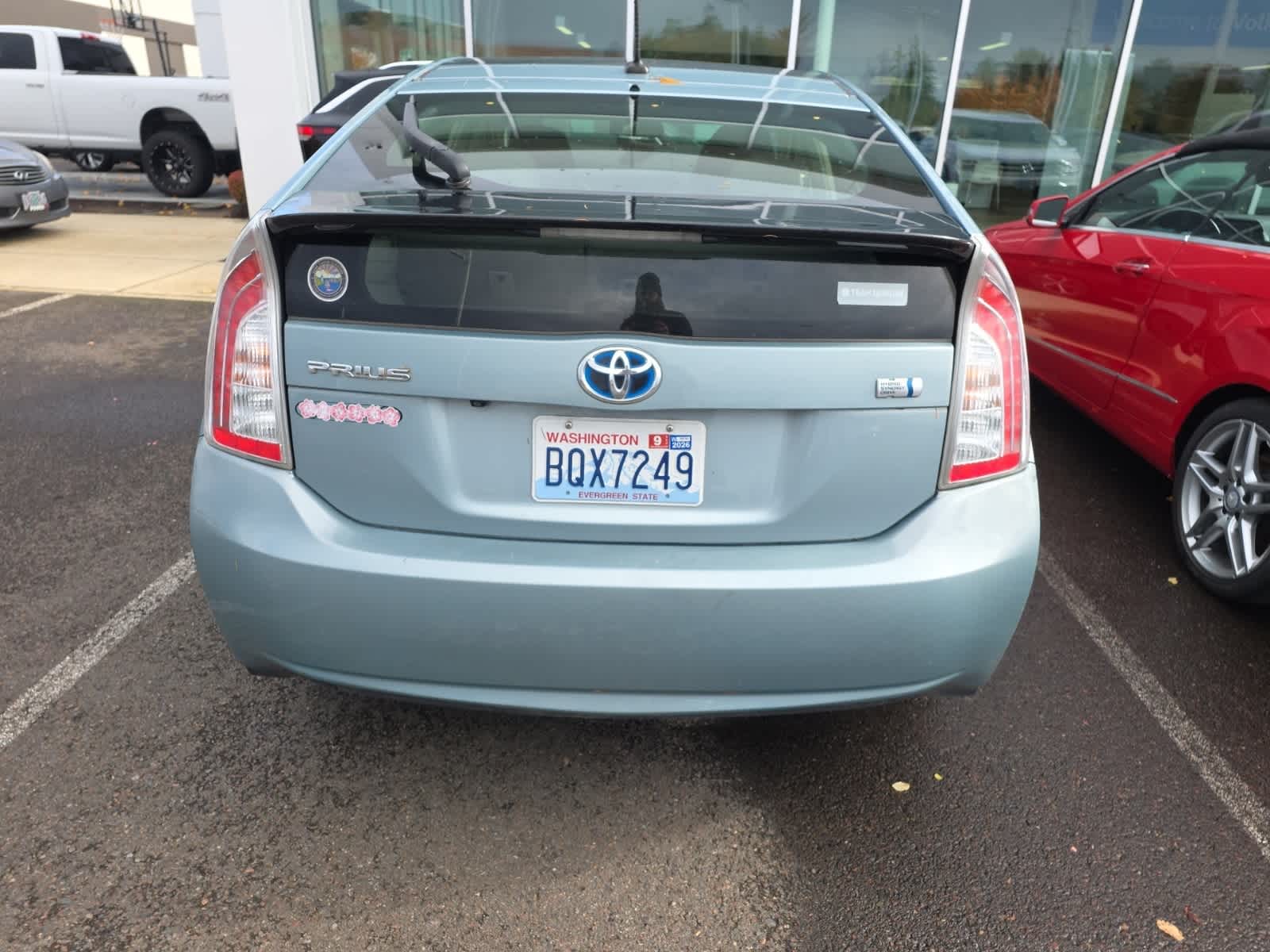 Thumbnail: 2014 Toyota Prius - 8