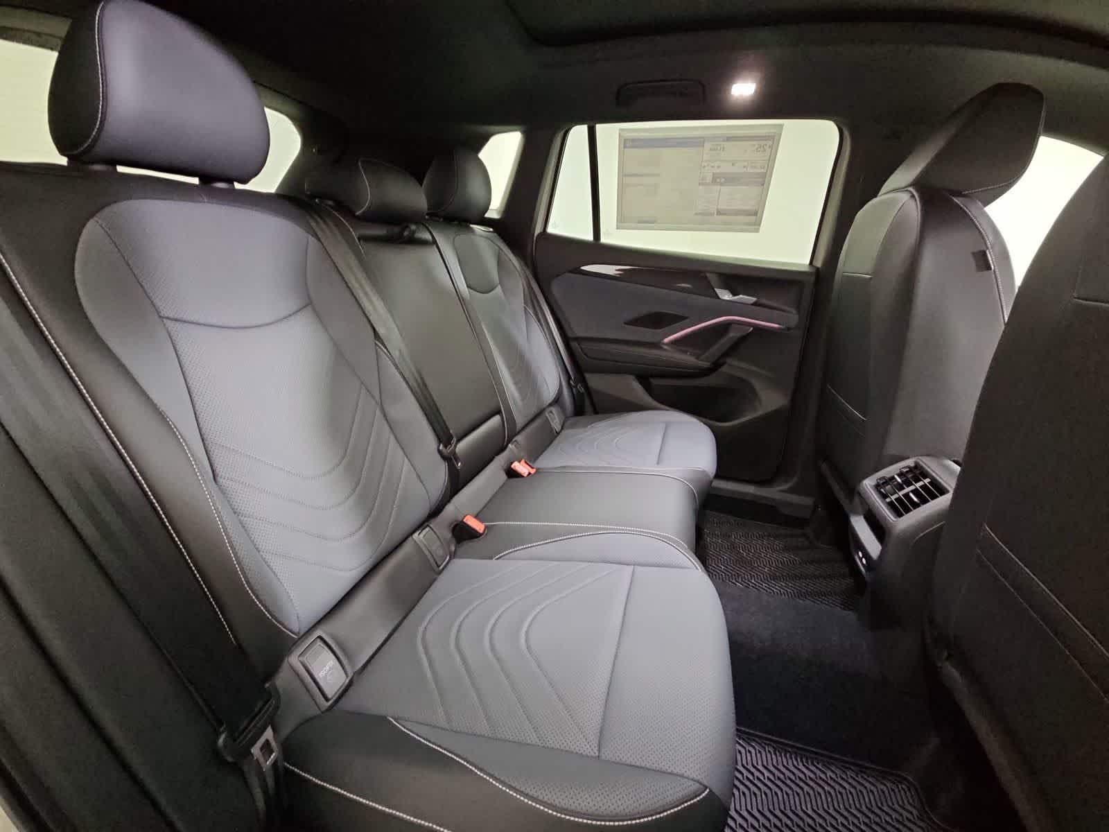 Thumbnail: 2026 Volkswagen Tiguan - 21