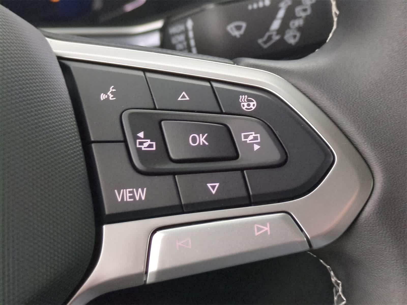 Thumbnail: 2025 Volkswagen Taos - 25