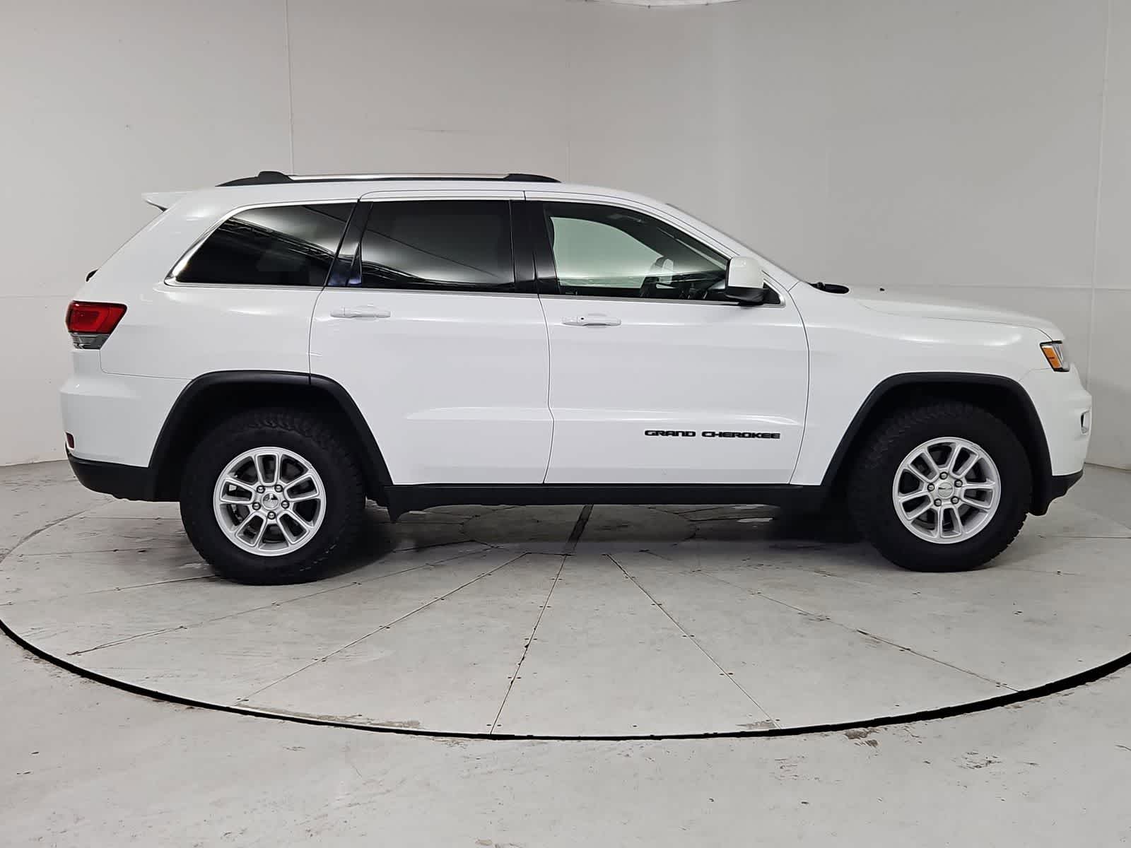 Thumbnail: 2019 Jeep Grand Cherokee - 7